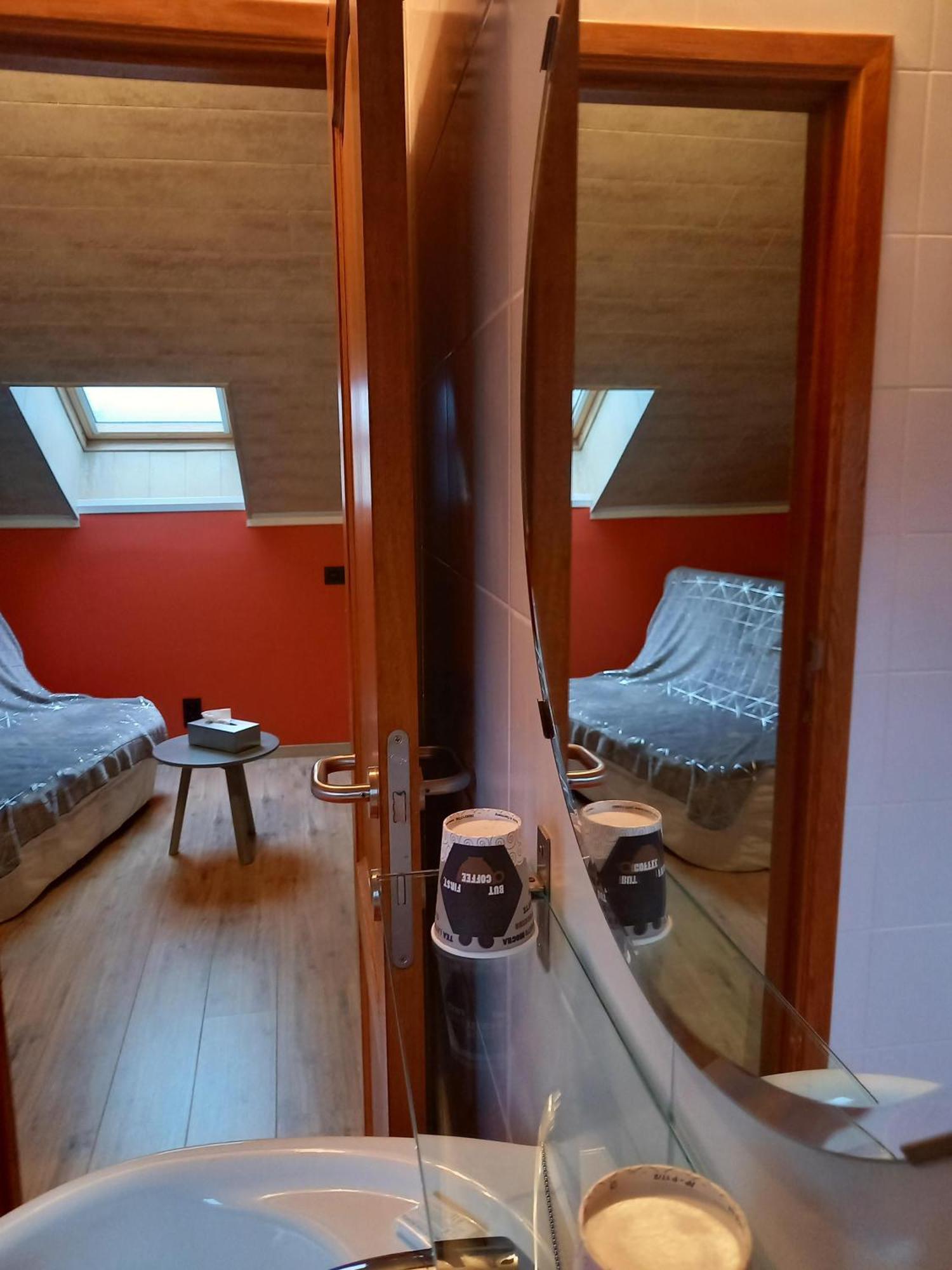 Chanteloup, Maison D'Hotes - Halleux Halleux  Kamer foto